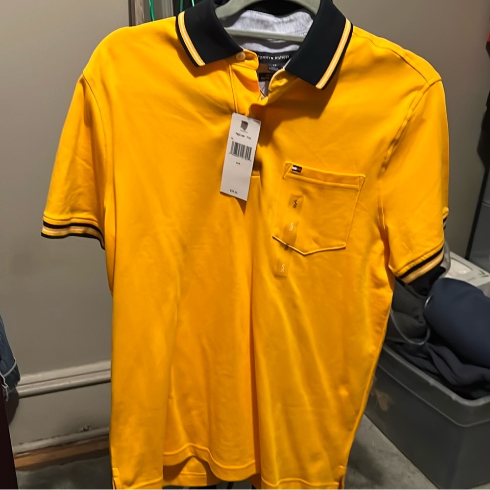 New w Tags, Yellow Tommy Hilfiger Polo - Picture 1 of 4